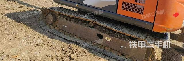 單側(cè)履帶整體（整機外觀）