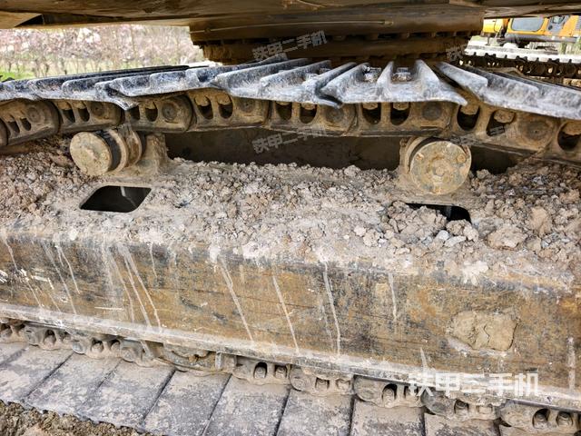 右側履帶整體（行走機構）