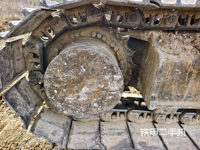 右驅動輪（行走機構）