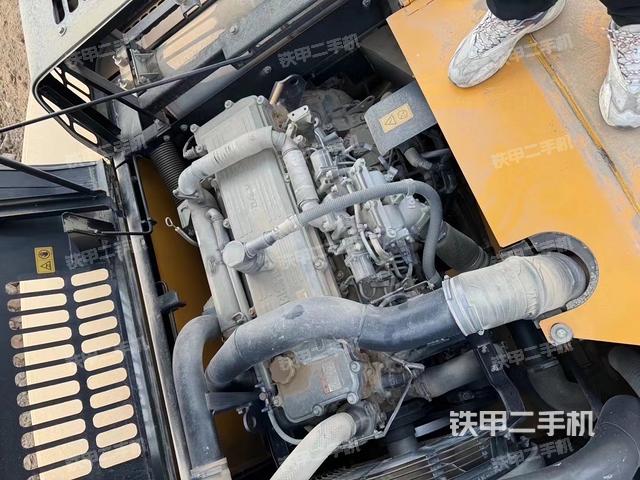 發(fā)動機整體俯視(整機外觀) 發(fā)動機整體俯視(整機外觀)