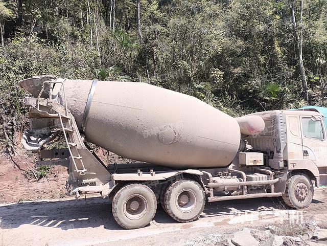 整機(jī)右后45°（設(shè)備外觀及核心部件）