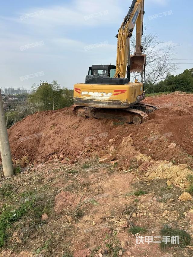 右前45(整機(jī)外觀) 右前45(整機(jī)外觀)