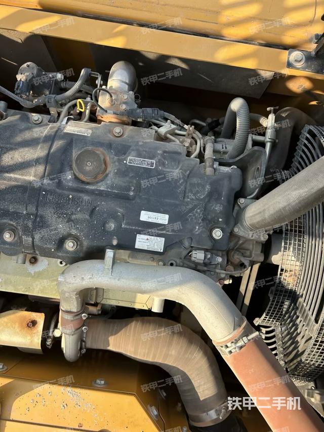 水箱+風(fēng)扇特寫(上車部件) 水箱+風(fēng)扇特寫(上車部件)