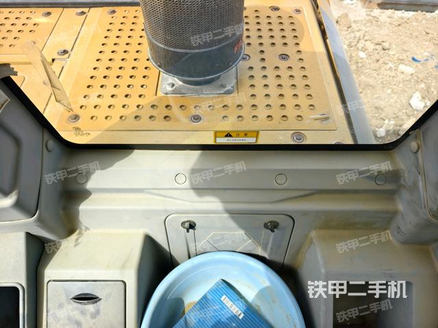 座椅后部（駕駛室部分）