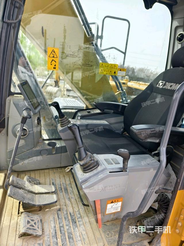 駕駛室正側（駕駛室部分）