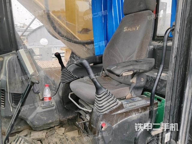 小時(shí)表(駕駛室部分) 小時(shí)表(駕駛室部分)