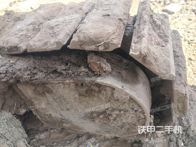 左側(cè)行走馬達(dá)蓋板(行走機(jī)構(gòu)) 左側(cè)行走馬達(dá)蓋板(行走機(jī)構(gòu))