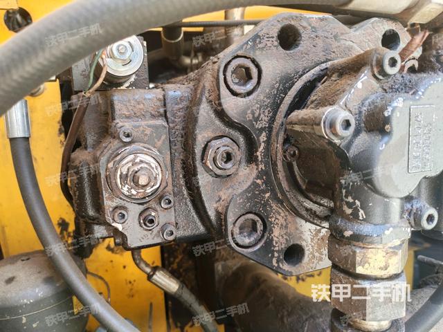 液壓泵斜45?左（大件艙室）