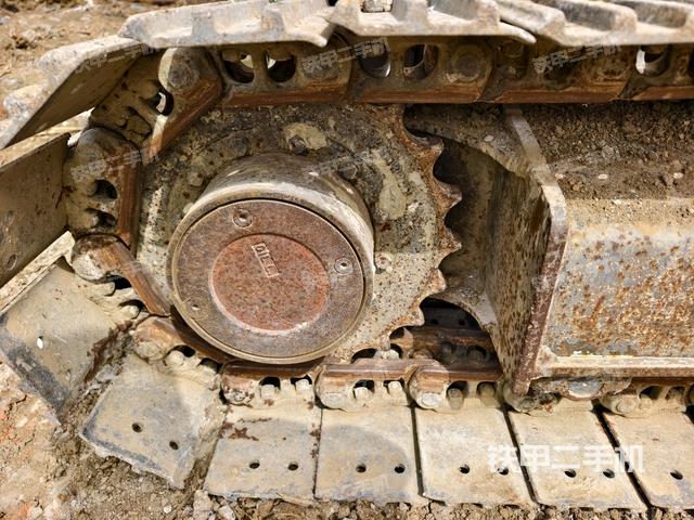 左驅(qū)動(dòng)輪（行走機(jī)構(gòu)）