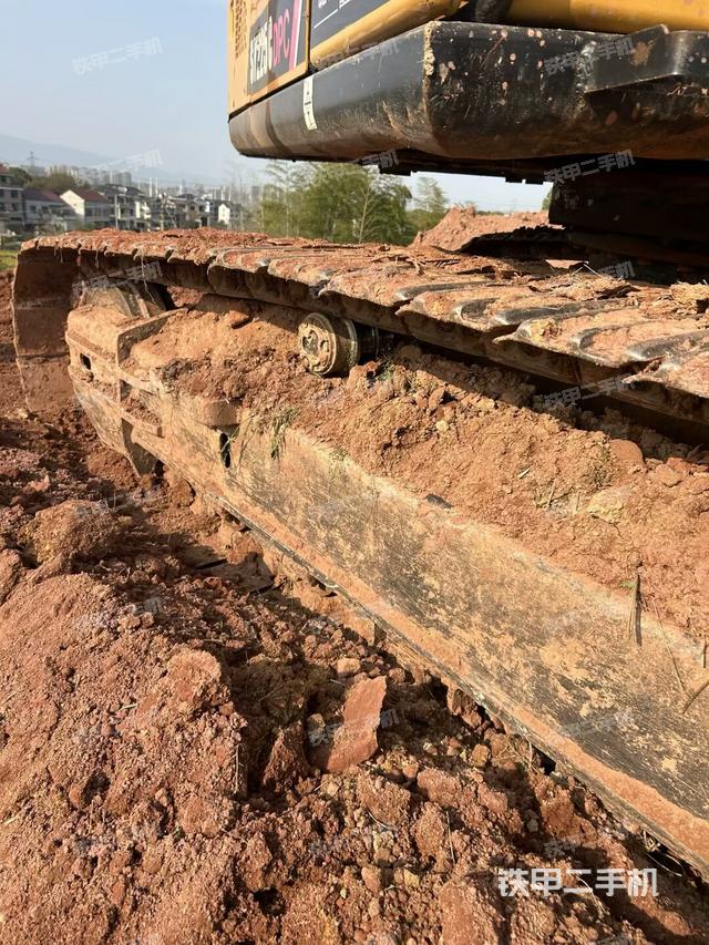 左驅(qū)動(dòng)輪(行走機(jī)構(gòu)) 左驅(qū)動(dòng)輪(行走機(jī)構(gòu))