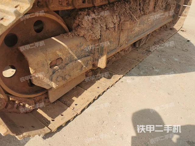 單側履帶整體（整機外觀）