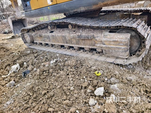 左側履帶整體?（行走機構）