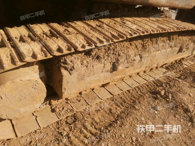 左側(cè)履帶整體?(行走機(jī)構(gòu)) 左側(cè)履帶整體?(行走機(jī)構(gòu))