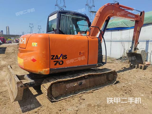 整機右后45°（整機外觀）