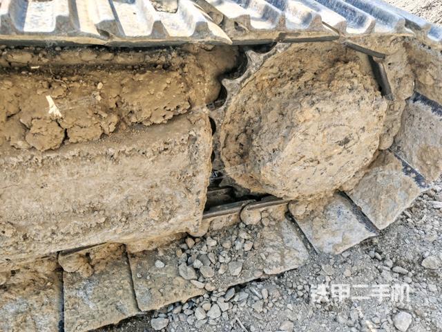 右驅動輪（行走機構）