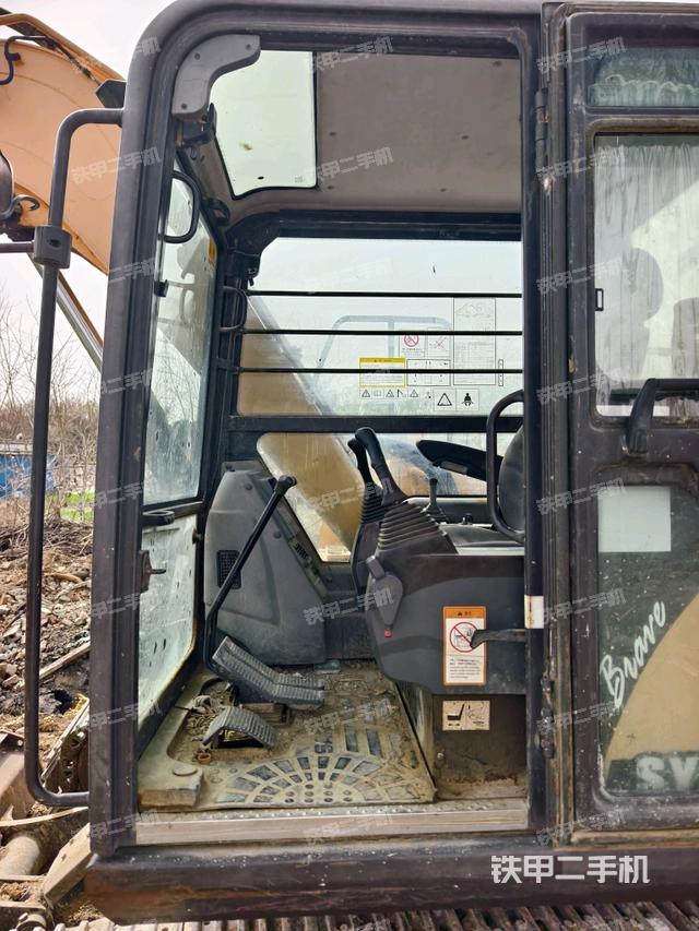 座椅后部（駕駛室部分）