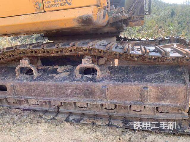 單側(cè)履帶整體（整機(jī)外觀(guān)）