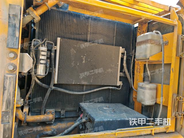 散熱器正面（大件艙室）