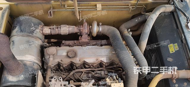 發(fā)動機(jī)整體俯視(整機(jī)外觀) 發(fā)動機(jī)整體俯視(整機(jī)外觀)