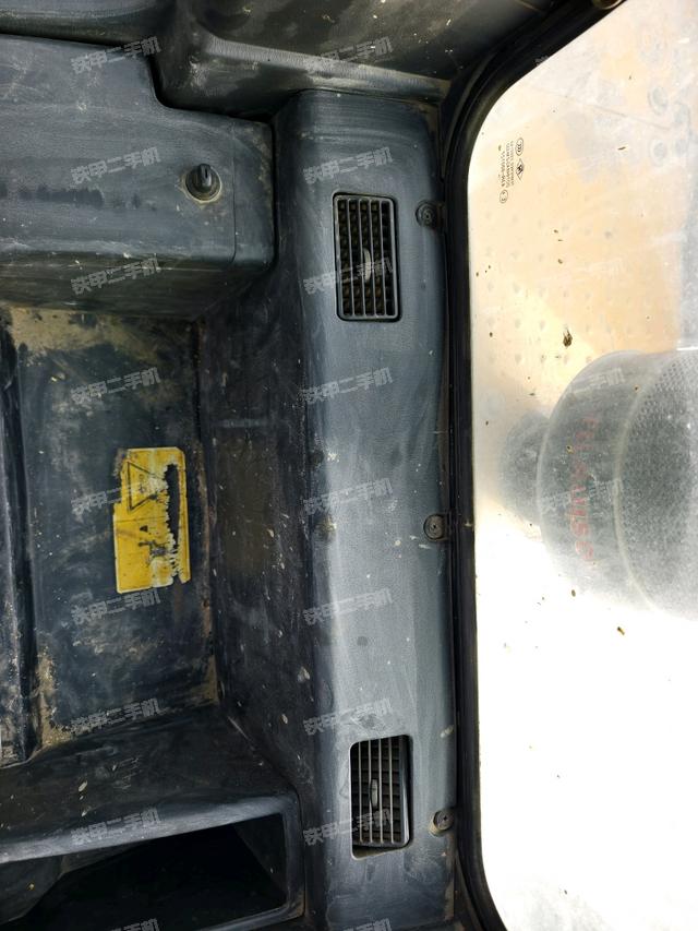 座椅后部（駕駛室部分）