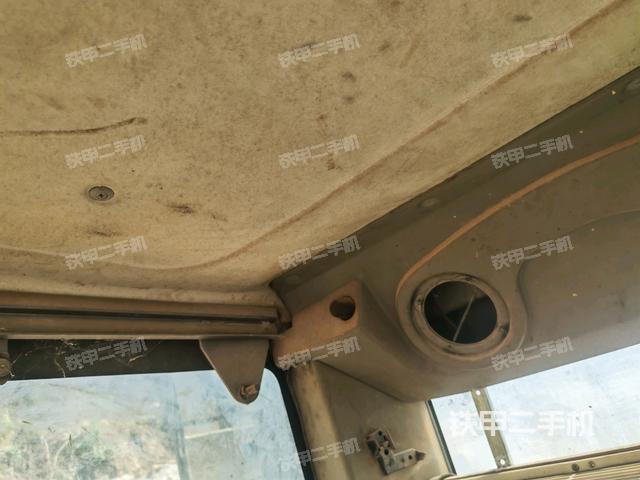 駕駛室左前45度（駕駛室部分）