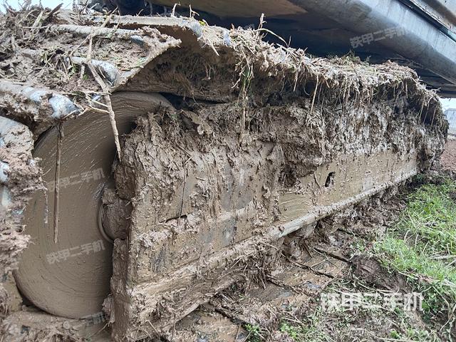 单侧履带整体（整机外观）