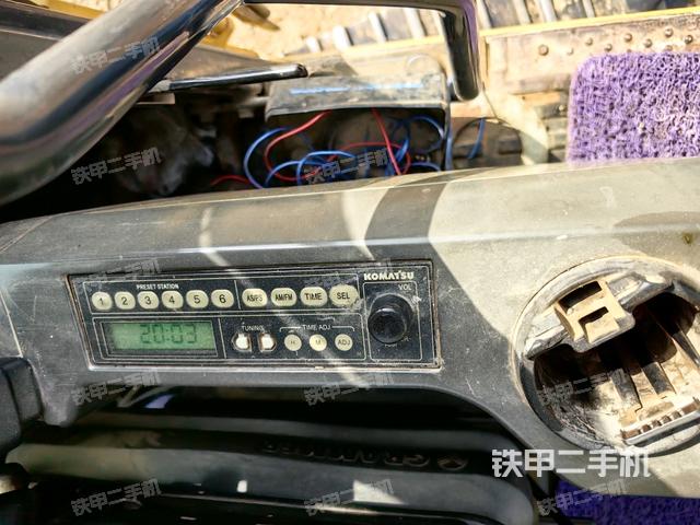 座椅右側(cè)控制臺(tái)/鑰匙門(mén)/油門(mén)/含右手柄（駕駛室部分）