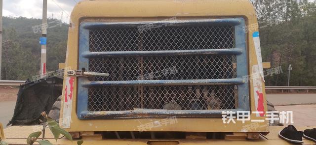 發(fā)動(dòng)機(jī)右側(cè)（整機(jī)外觀及大件）