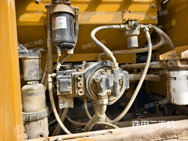 電瓶（大件艙室）