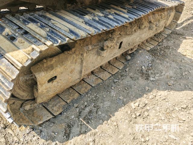 右側履帶整體（行走機構）