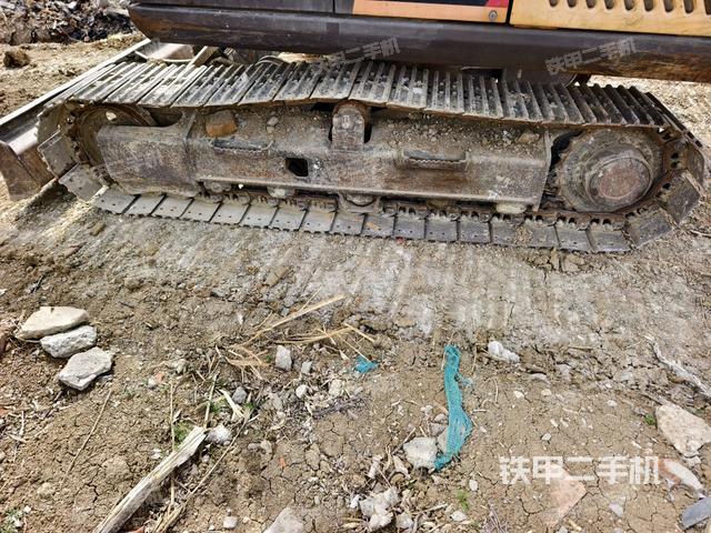 右側(cè)履帶整體?（行走機(jī)構(gòu)）