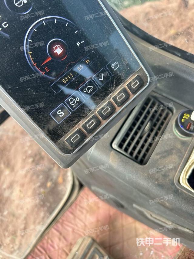 小時(shí)表(駕駛室部分) 小時(shí)表(駕駛室部分)