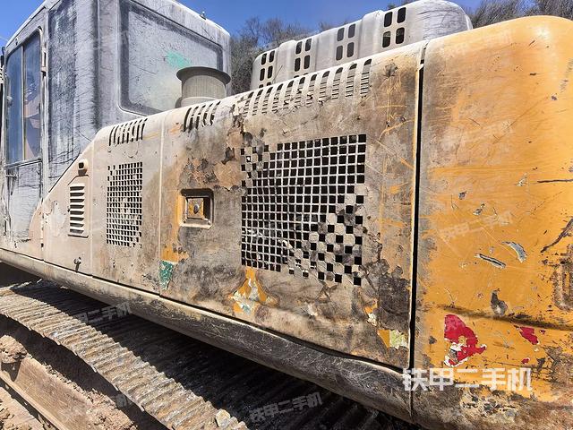 散熱器正面(大件艙室) 散熱器正面(大件艙室)