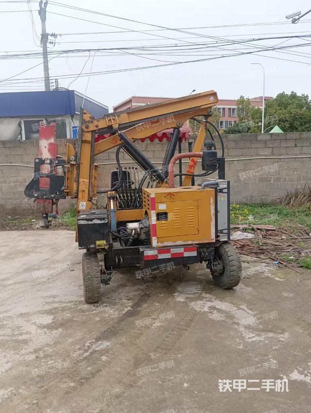 整機右后45°（設(shè)備外觀及核心部件）