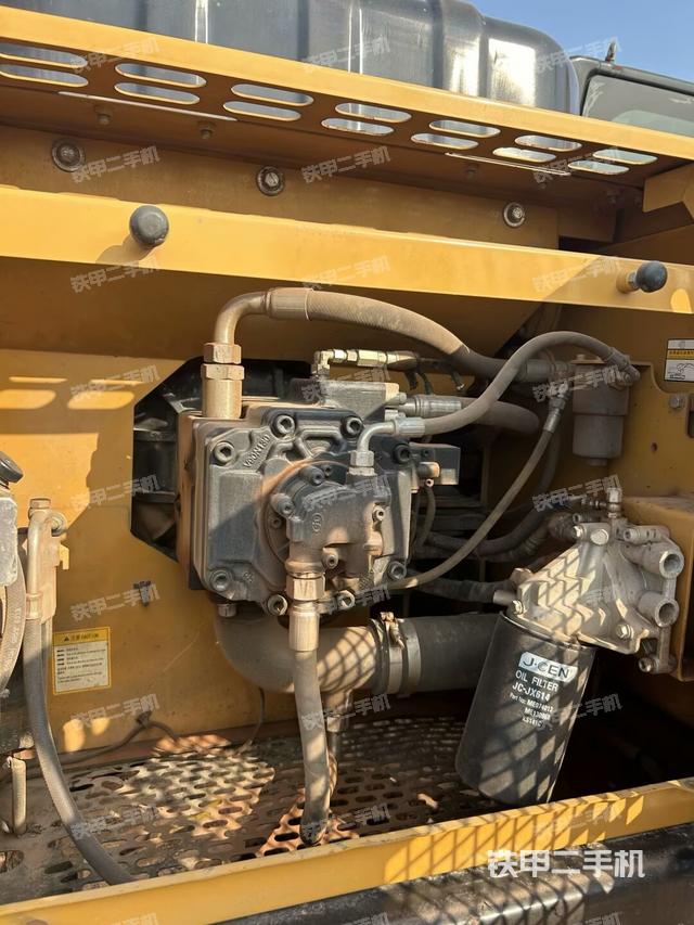 液壓泵室(大件艙室) 液壓泵室(大件艙室)