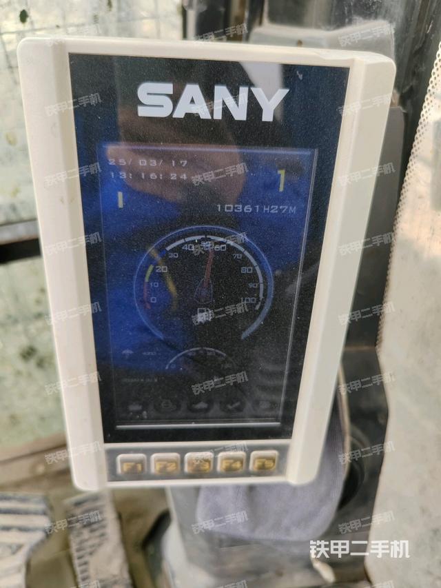 顯示屏?(駕駛室部分) 顯示屏?(駕駛室部分)