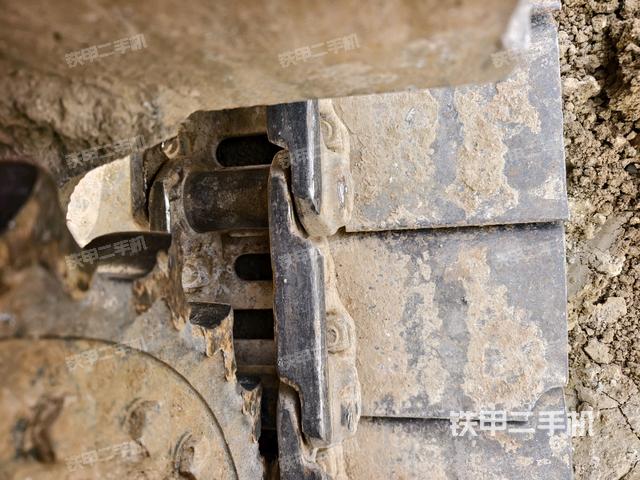 右側行走馬達蓋板（行走機構）