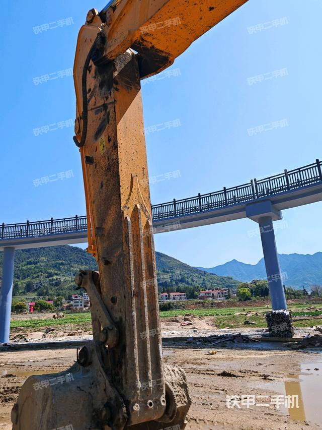 小臂整體左后（工作和回轉(zhuǎn)裝置）