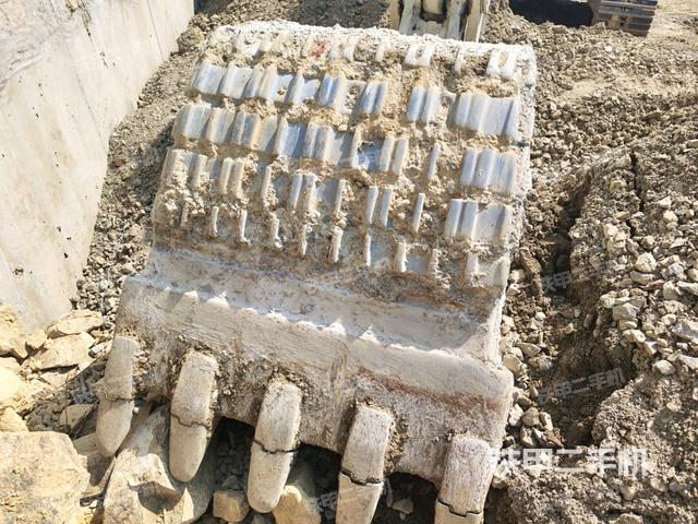 大臂油缸整體?豎拍（工作和回轉裝置）