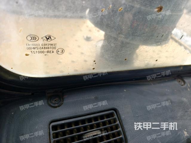 后窗玻璃角標(biāo)（駕駛室部分）