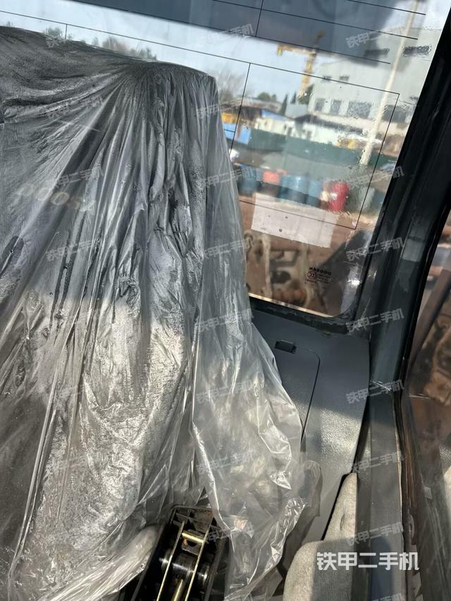 后窗玻璃角標(biāo)(駕駛室部分) 后窗玻璃角標(biāo)(駕駛室部分)