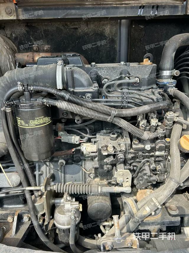 發(fā)動(dòng)機(jī)室(上車部件) 發(fā)動(dòng)機(jī)室(上車部件)