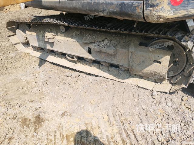 左側履帶整體?（行走機構）