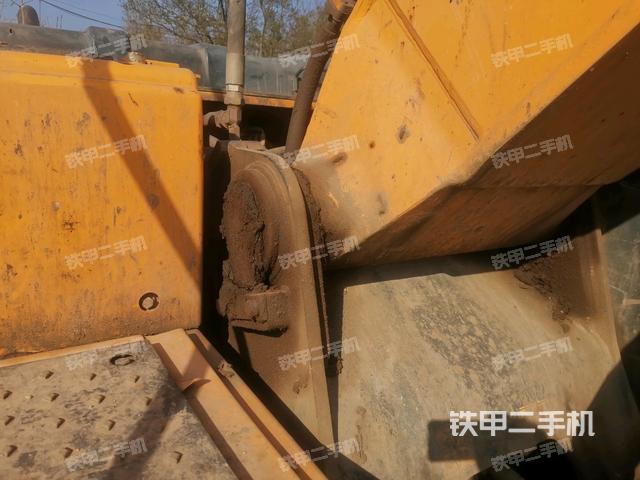 大臂根部?斜視(工作和回轉(zhuǎn)裝置) 大臂根部?斜視(工作和回轉(zhuǎn)裝置)