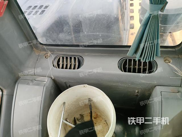 后窗玻璃角標(biāo)(駕駛室部分) 后窗玻璃角標(biāo)(駕駛室部分)
