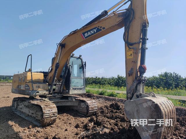 右前45(整機(jī)外觀) 右前45(整機(jī)外觀)