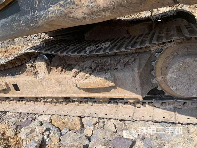 單側(cè)履帶整體（整機(jī)外觀）