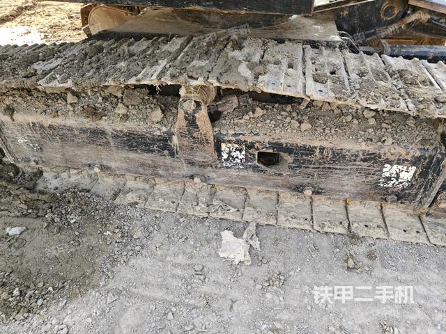 左驅(qū)動(dòng)輪（行走機(jī)構(gòu)）