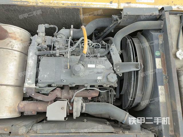 發(fā)動(dòng)機(jī)整體俯視(整機(jī)外觀) 發(fā)動(dòng)機(jī)整體俯視(整機(jī)外觀)