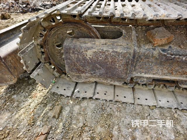 右導(dǎo)向輪（行走機(jī)構(gòu)）